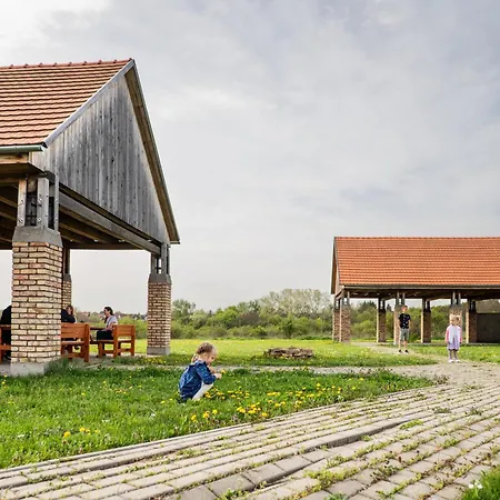 Skanzen ホテル